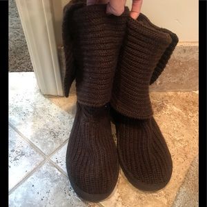 Chocolate Brown cable knit Uggs size 8